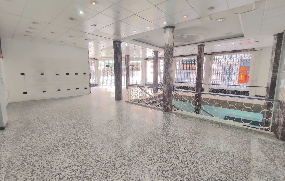 5 bedroom Commercial for rent in Elche / Elx - € 6,000 (Ref: 9088237)