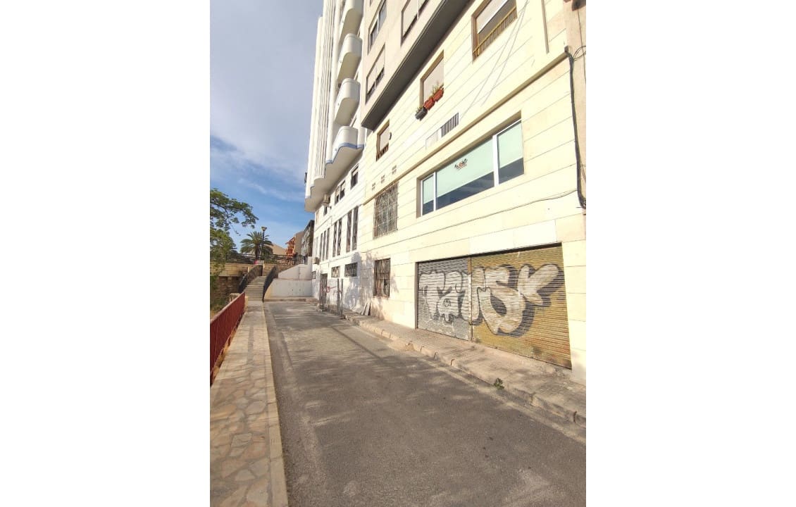 5 bedroom Commercial for rent in Elche / Elx - € 6,000 (Ref: 9088237)