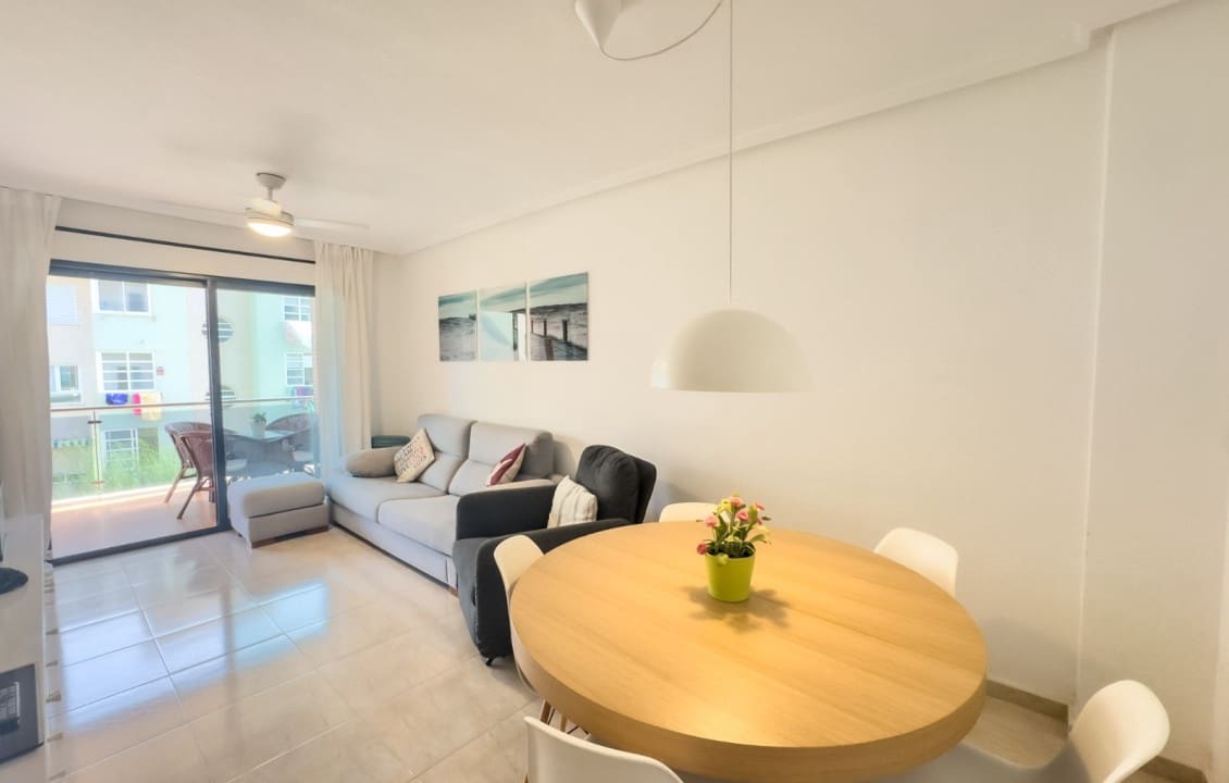   3 soveværelse   ferieLejlighed i Santa Pola   med   swimmingpool   - € 700 (Ref: 9170830)