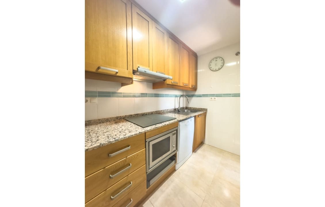   3 soveværelse   ferieLejlighed i Santa Pola   med   swimmingpool   - € 700 (Ref: 9170830)