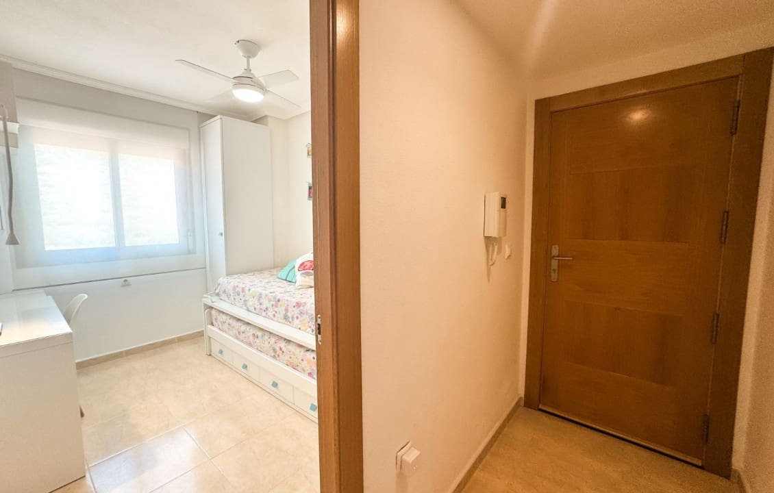   3 soveværelse   ferieLejlighed i Santa Pola   med   swimmingpool   - € 700 (Ref: 9170830)