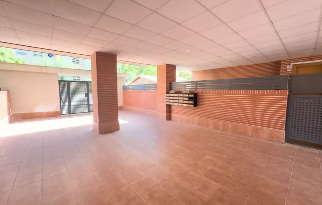   3 soveværelse   ferieLejlighed i Santa Pola   med   swimmingpool   - € 700 (Ref: 9170830)