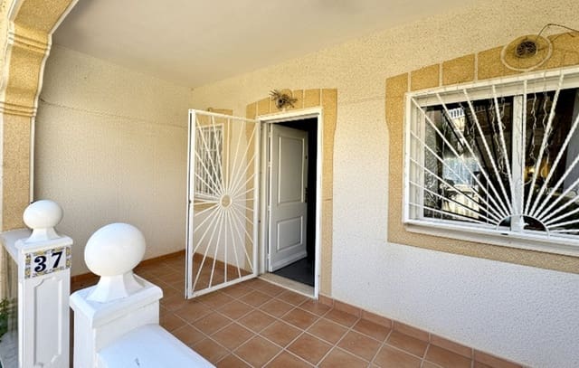 2 sovrum Semi-fristående Villa till salu i Ciudad Quesada, Rojales med pool - 250 000 € (Ref: 9187265)