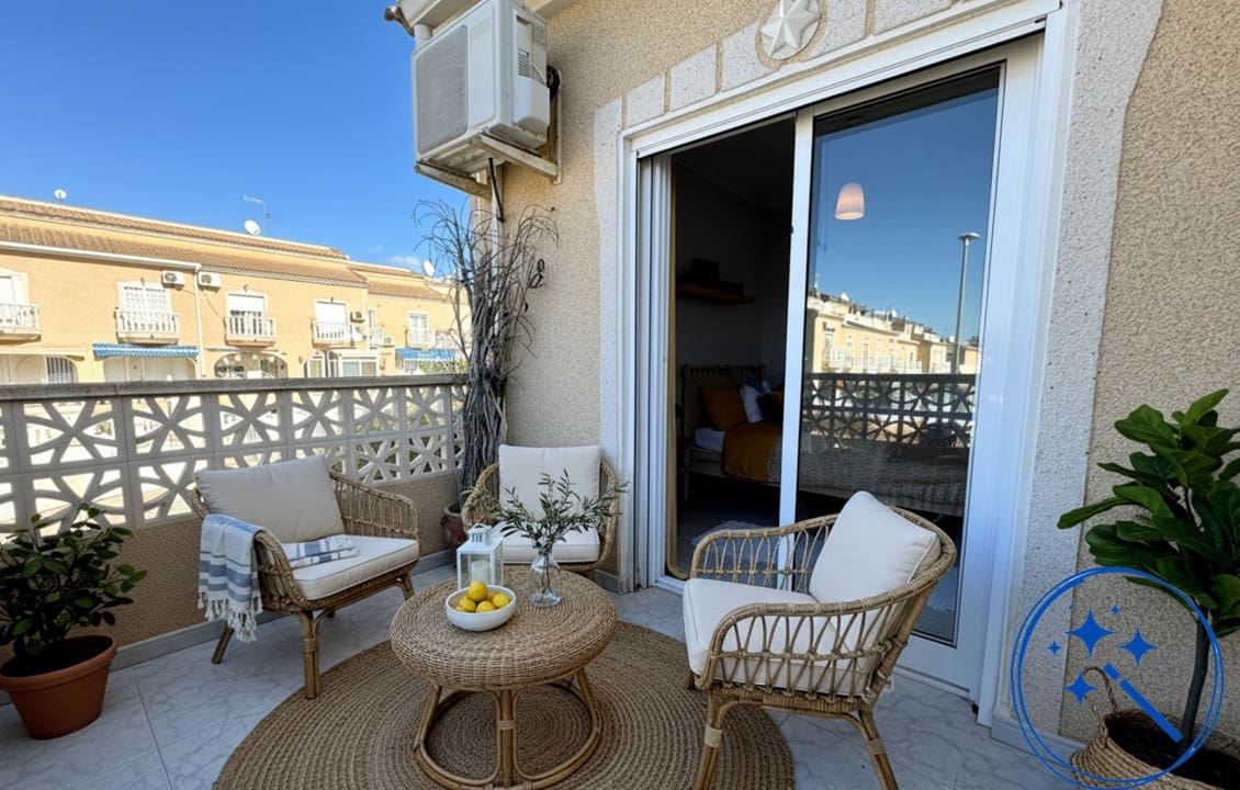 2 sovrum Semi-fristående Villa till salu i Ciudad Quesada med pool - 250 000 € (Ref: 9187265)