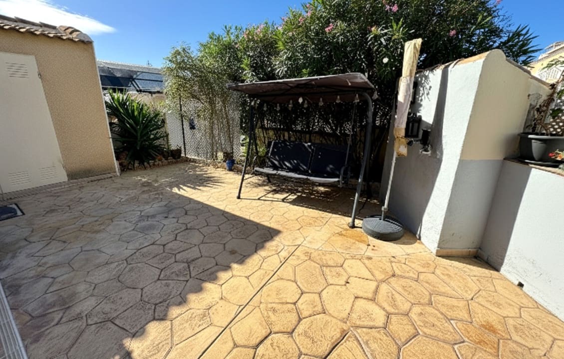 2 sovrum Semi-fristående Villa till salu i Ciudad Quesada med pool - 250 000 € (Ref: 9187265)