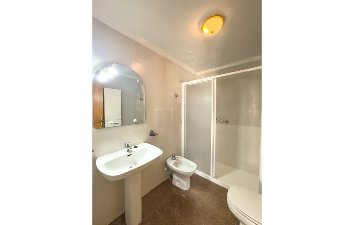 3 makuuhuone Huoneisto lomavuokrausta paikassa Santa Pola mukana uima-altaan - 750 € (Ref: 9289351)