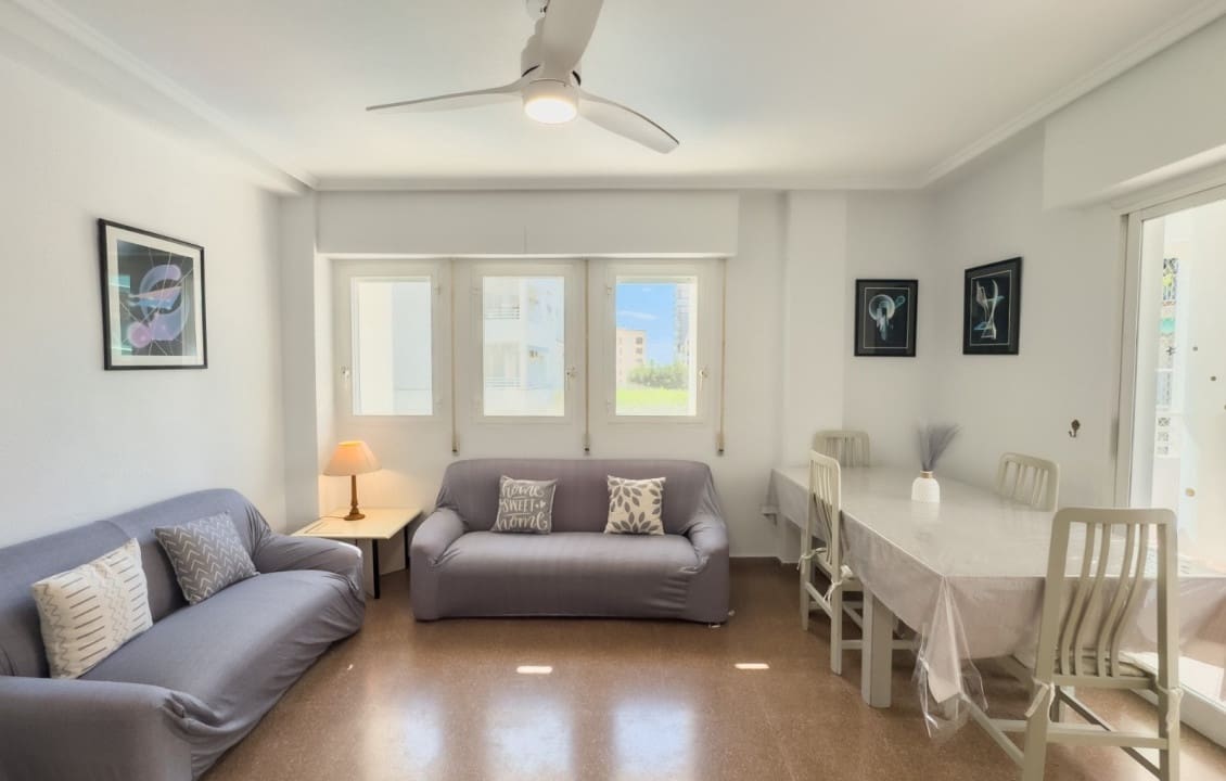 3 makuuhuone Huoneisto lomavuokrausta paikassa Santa Pola mukana uima-altaan - 750 € (Ref: 9289351)