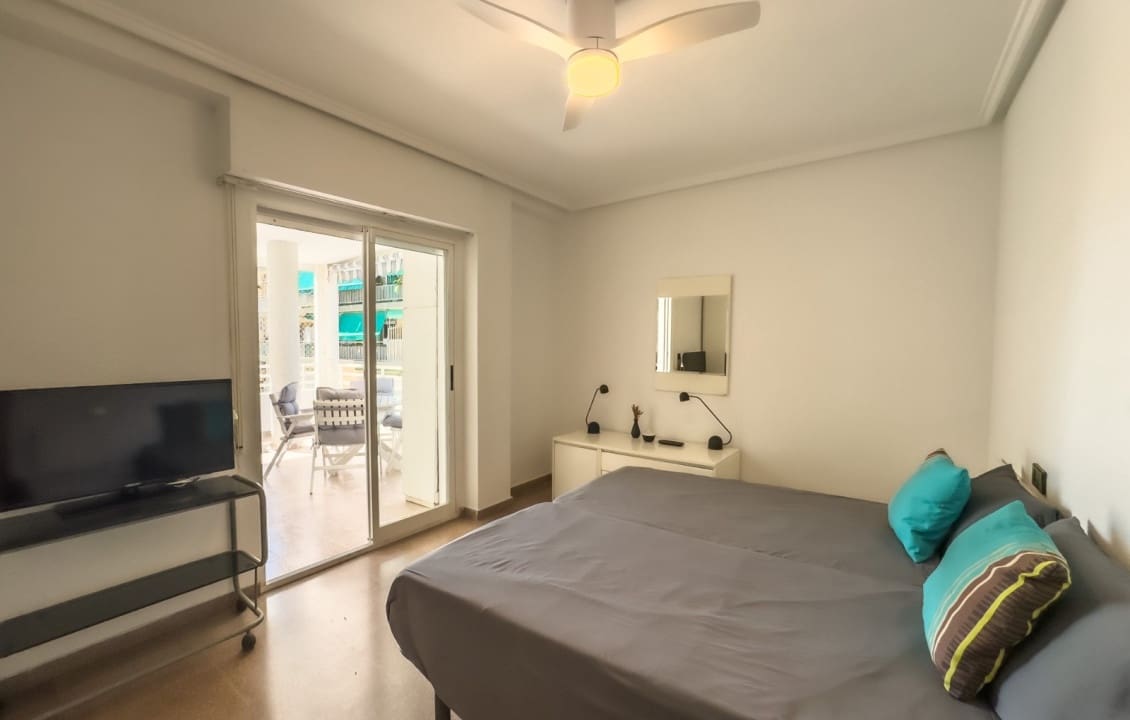 3 makuuhuone Huoneisto lomavuokrausta paikassa Santa Pola mukana uima-altaan - 750 € (Ref: 9289351)