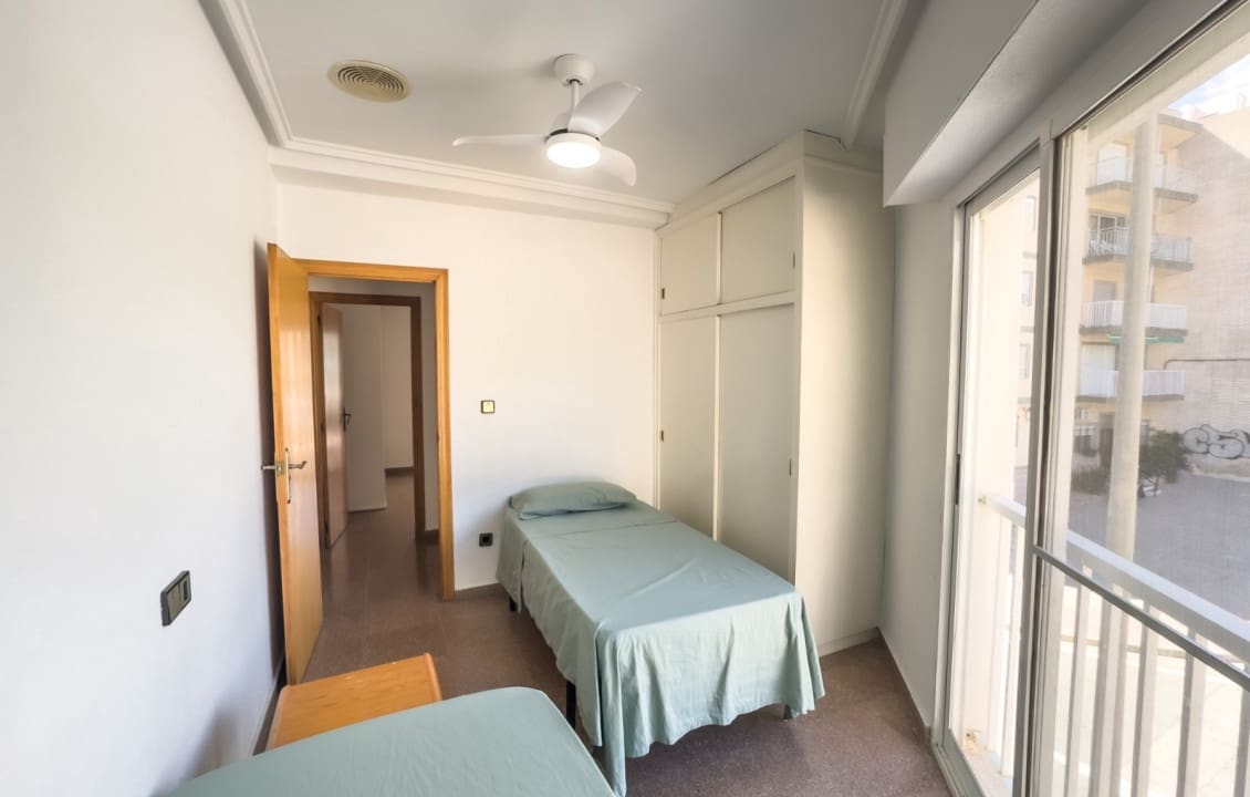 3 makuuhuone Huoneisto lomavuokrausta paikassa Santa Pola mukana uima-altaan - 750 € (Ref: 9289351)