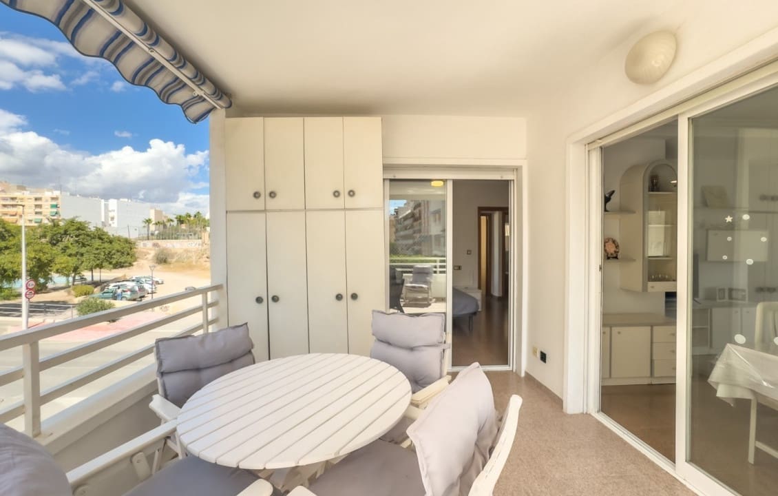 3 makuuhuone Huoneisto lomavuokrausta paikassa Santa Pola mukana uima-altaan - 750 € (Ref: 9289351)