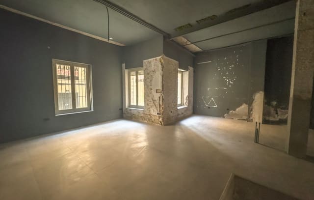 2 bedroom Commercial for rent in Centro, Elche / Elx - € 2,000 (Ref: 9301548)