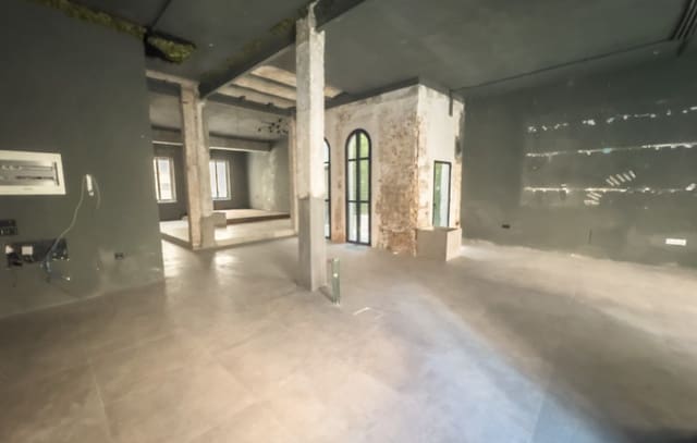 2 bedroom Commercial for rent in Centro, Elche / Elx - € 2,000 (Ref: 9301548)