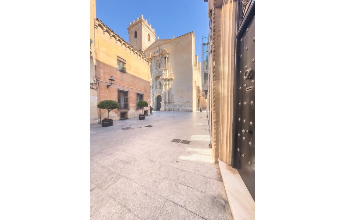 2 camera da letto Commerciale da affittare in Elche / Elx - 2.000 € (Rif: 9301548)