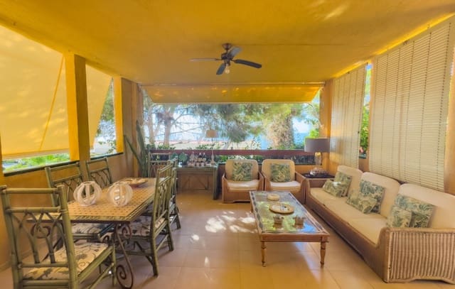 Chalet de 4 habitaciones en Calas Santa Pola Este, Santa Pola en alquiler vacacional - 2.000 € (Ref: 9306429)