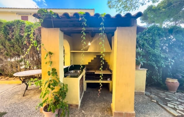 Chalet de 4 habitaciones en Calas Santa Pola Este, Santa Pola en alquiler vacacional - 2.000 € (Ref: 9306429)