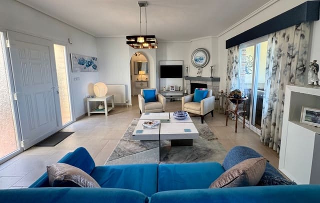 Chalet de 3 habitaciones en Ciudad Quesada, Rojales en venta con piscina garaje - 599.000 € (Ref: 9319552)