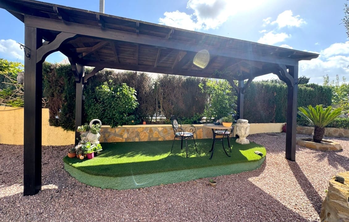 Chalet de 3 habitaciones en Ciudad Quesada en venta con piscina garaje - 599.000 € (Ref: 9319552)