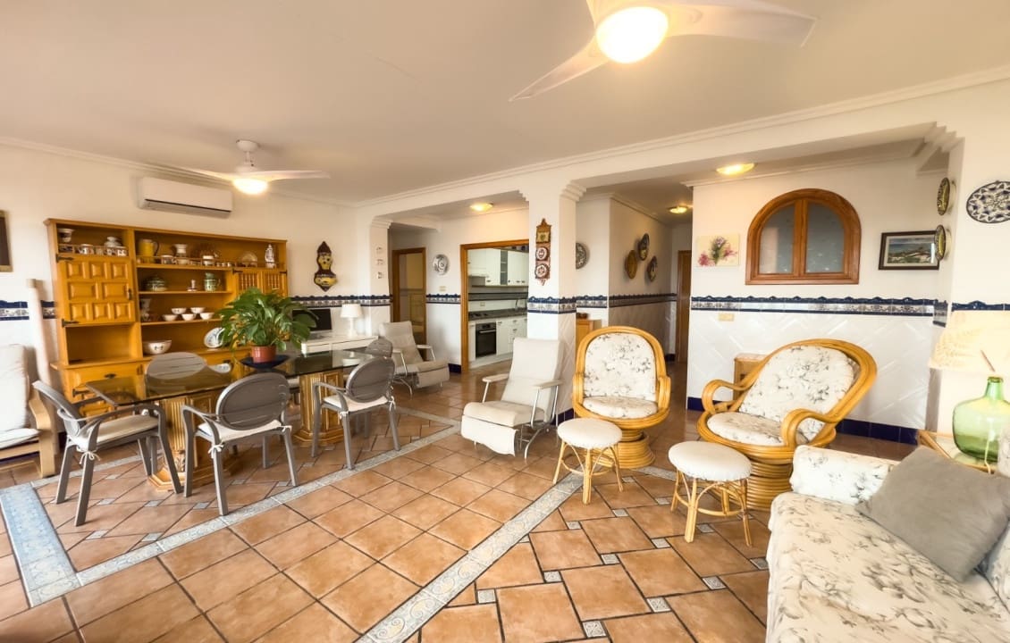 4 bedroom Apartment for holiday rental in Santa Pola - € 800 (Ref: 9330927)