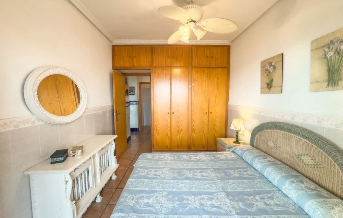 4 bedroom Apartment for holiday rental in Santa Pola - € 800 (Ref: 9330927)