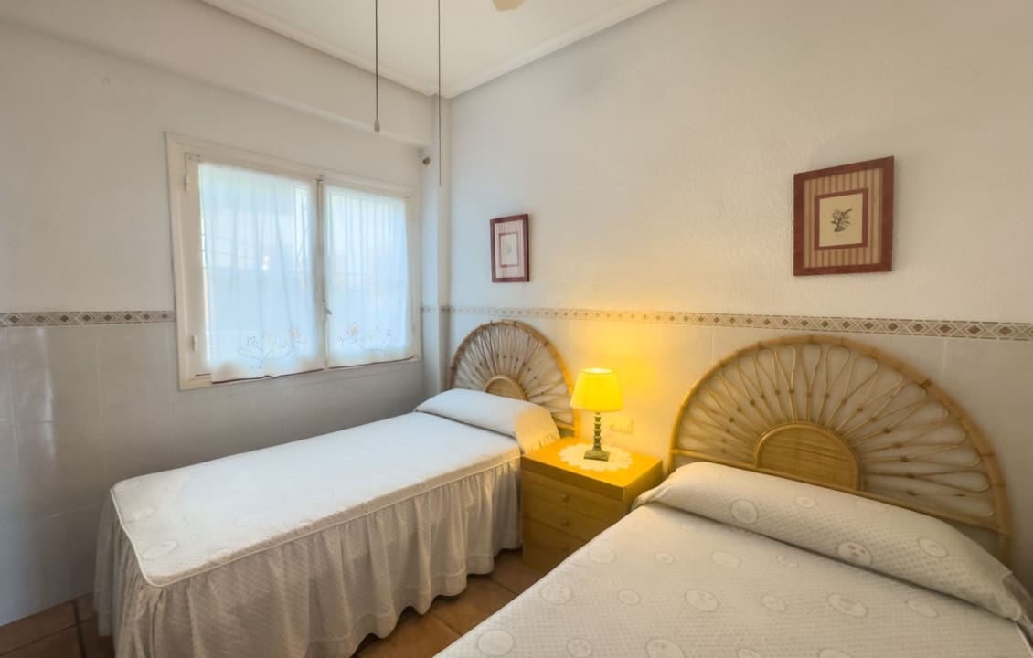 4 bedroom Apartment for holiday rental in Santa Pola - € 800 (Ref: 9330927)
