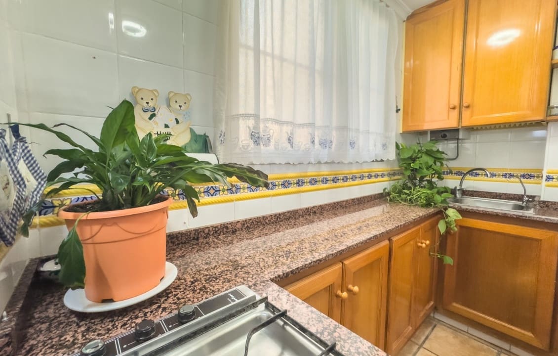 4 bedroom Apartment for holiday rental in Santa Pola - € 800 (Ref: 9330927)