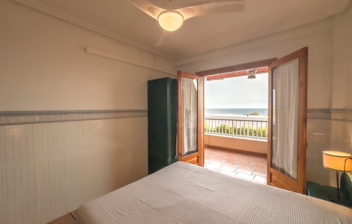 4 bedroom Apartment for holiday rental in Santa Pola - € 800 (Ref: 9330927)