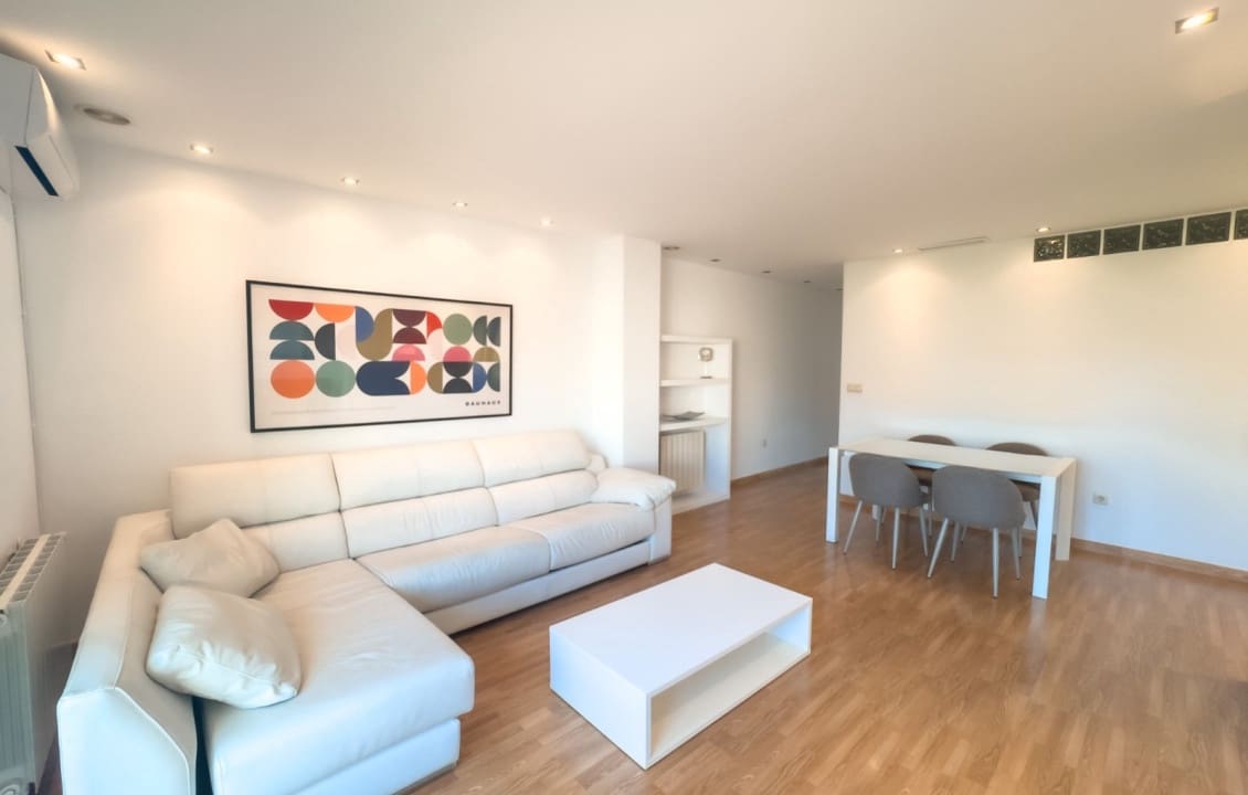 2 bedroom Flat for rent in Elche / Elx - € 1,200 (Ref: 9340388)