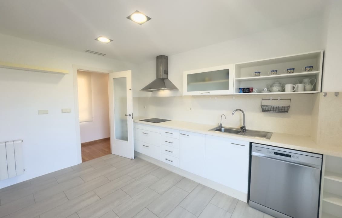 2 bedroom Flat for rent in Elche / Elx - € 1,200 (Ref: 9340388)