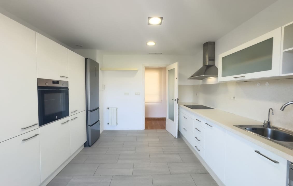 2 bedroom Flat for rent in Elche / Elx - € 1,200 (Ref: 9340388)