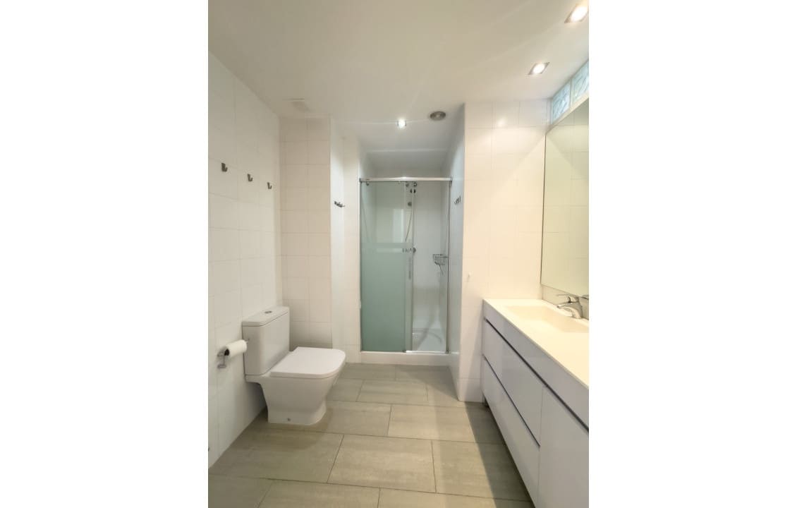 2 bedroom Flat for rent in Elche / Elx - € 1,200 (Ref: 9340388)