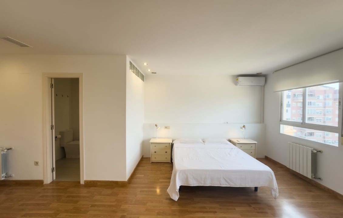 2 bedroom Flat for rent in Elche / Elx - € 1,200 (Ref: 9340388)