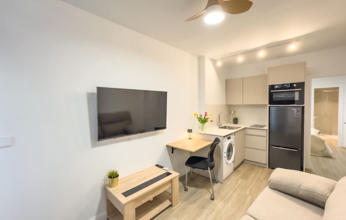 1 soveværelse Lejlighed til leje i Elche / Elx - € 600 (Ref: 9348674)