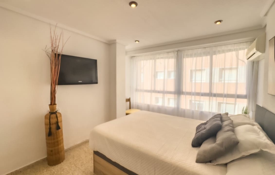 3 slaapkamer Appartement voor vakantieverhuur in Santa Pola - € 1.000 (Ref: 9357426)