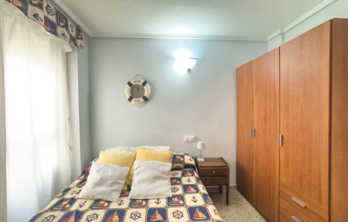 3 slaapkamer Appartement voor vakantieverhuur in Santa Pola - € 1.000 (Ref: 9357426)
