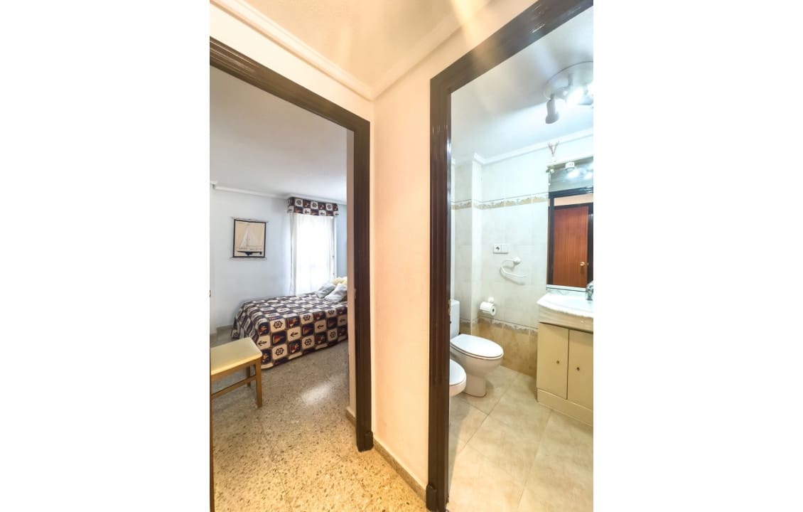 3 slaapkamer Appartement voor vakantieverhuur in Santa Pola - € 1.000 (Ref: 9357426)