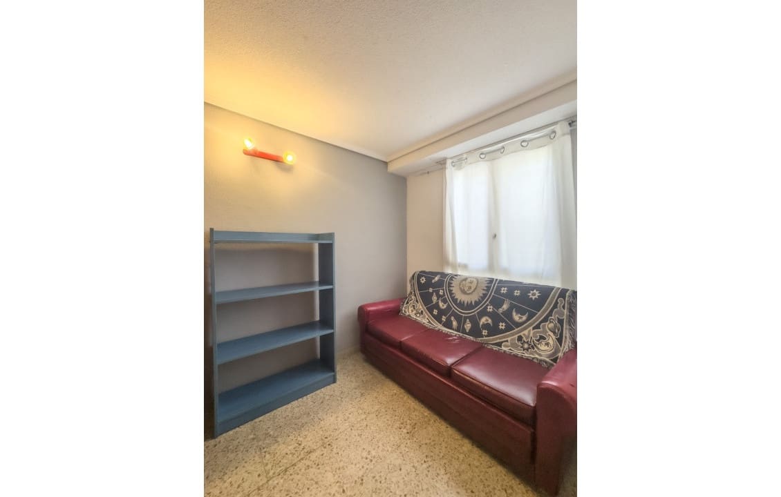 3 slaapkamer Appartement voor vakantieverhuur in Santa Pola - € 1.000 (Ref: 9357426)