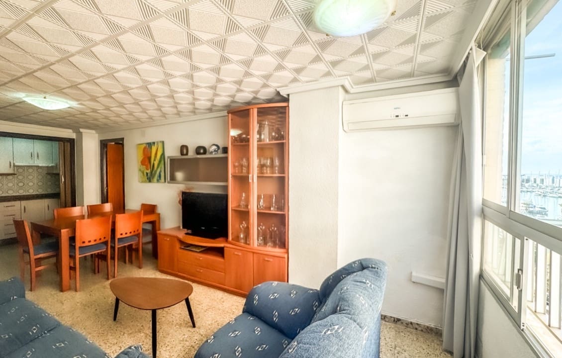 3 slaapkamer Appartement voor vakantieverhuur in Santa Pola - € 1.000 (Ref: 9357426)