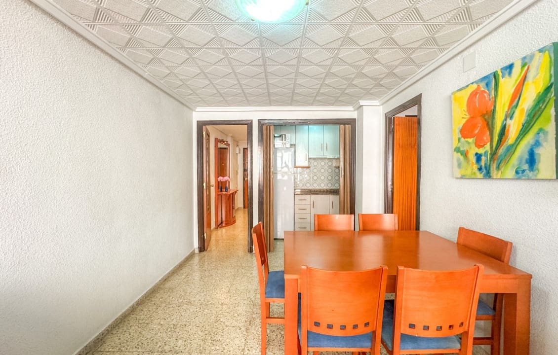 3 slaapkamer Appartement voor vakantieverhuur in Santa Pola - € 1.000 (Ref: 9357426)