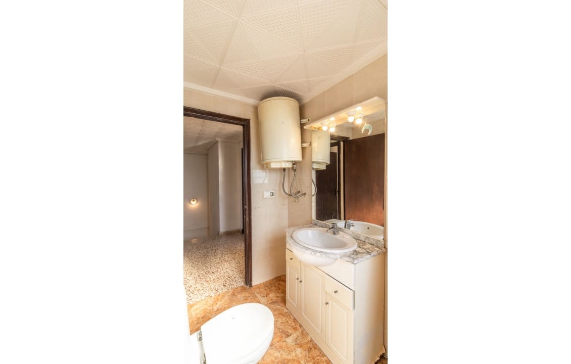 4 soveværelse Villa til salg i Elche / Elx med swimmingpool - € 350.000 (Ref: 9377735)