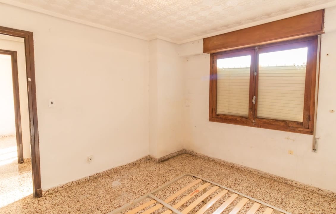 4 soveværelse Villa til salg i Elche / Elx med swimmingpool - € 350.000 (Ref: 9377735)