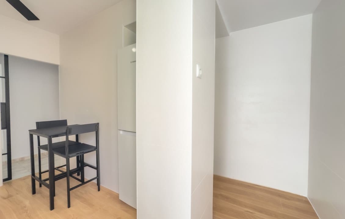 2 bedroom Flat for rent in Elche / Elx - € 700 (Ref: 9398788)
