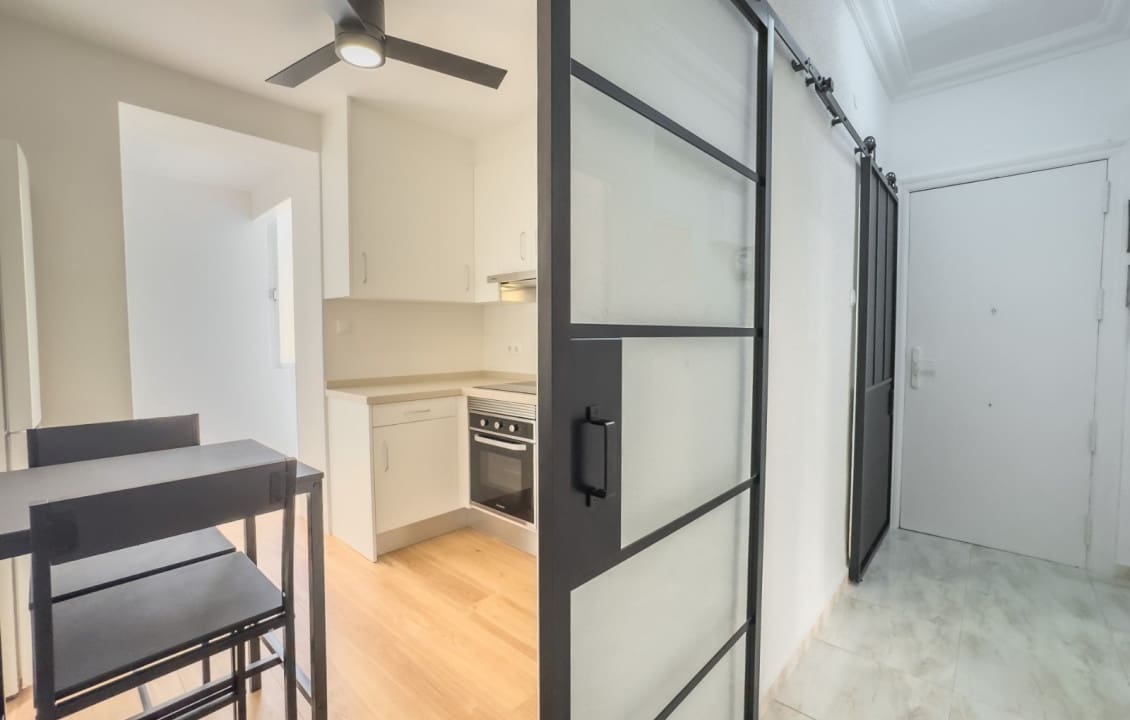 2 bedroom Flat for rent in Elche / Elx - € 700 (Ref: 9398788)