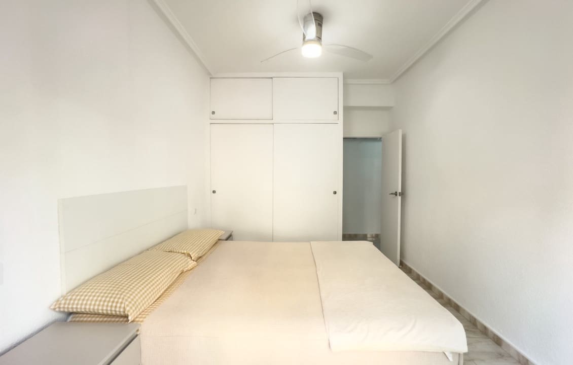 2 bedroom Flat for rent in Elche / Elx - € 700 (Ref: 9398788)