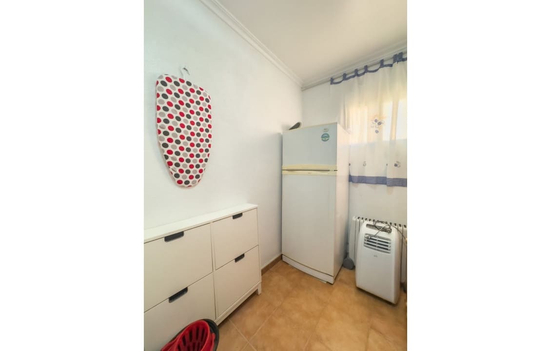 3 bedroom Villa for rent in Aspe with pool - € 1,400 (Ref: 9443655)