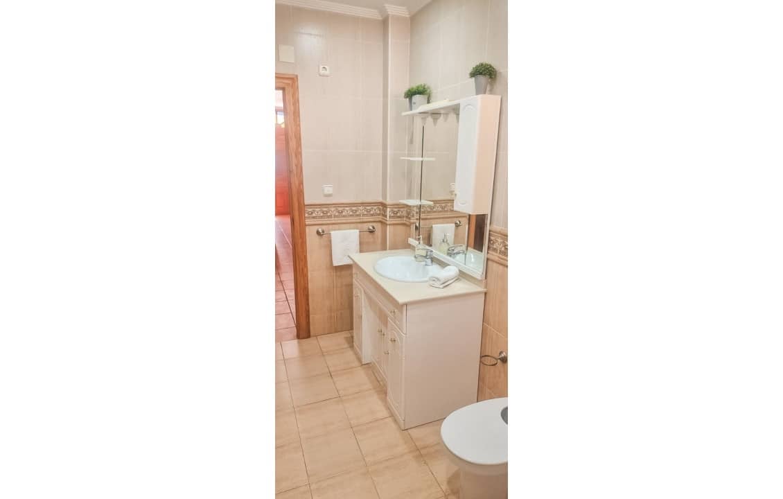 3 bedroom Villa for rent in Aspe with pool - € 1,400 (Ref: 9443655)