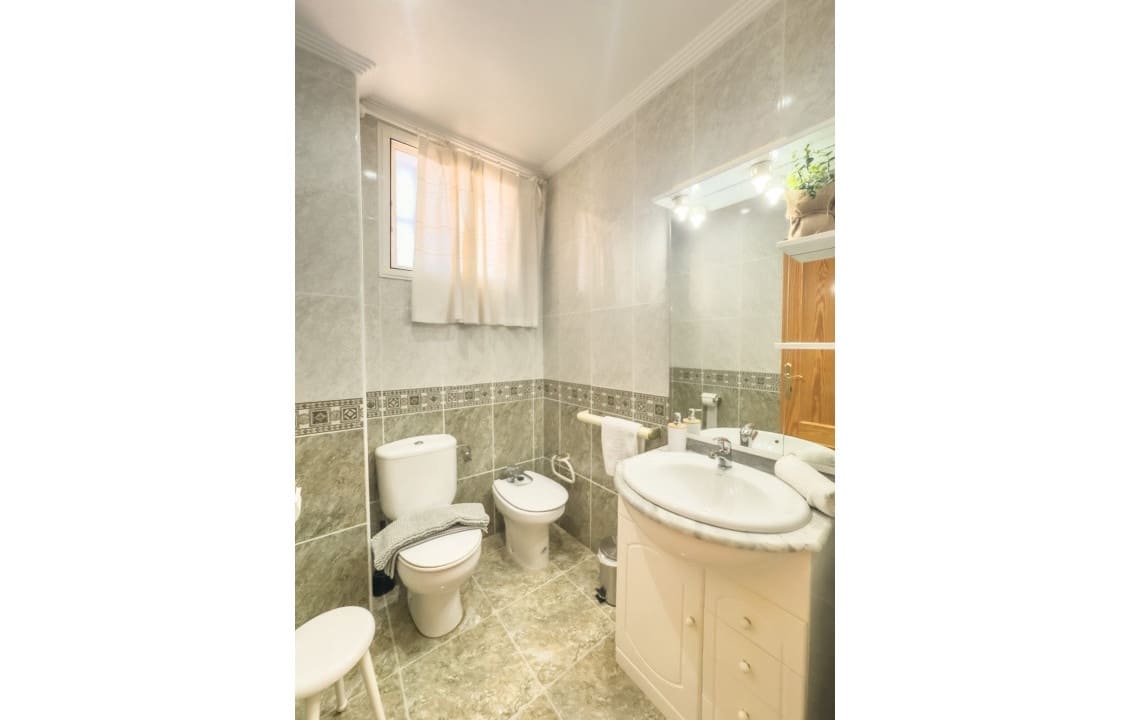 3 bedroom Villa for rent in Aspe with pool - € 1,400 (Ref: 9443655)