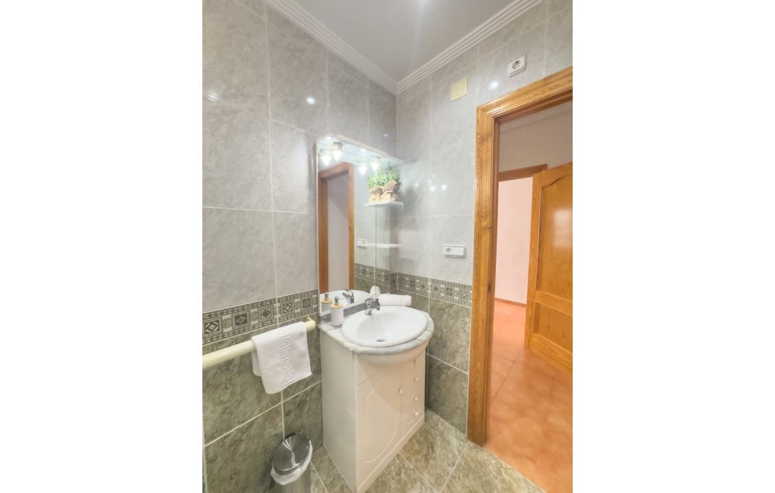 3 bedroom Villa for rent in Aspe with pool - € 1,400 (Ref: 9443655)