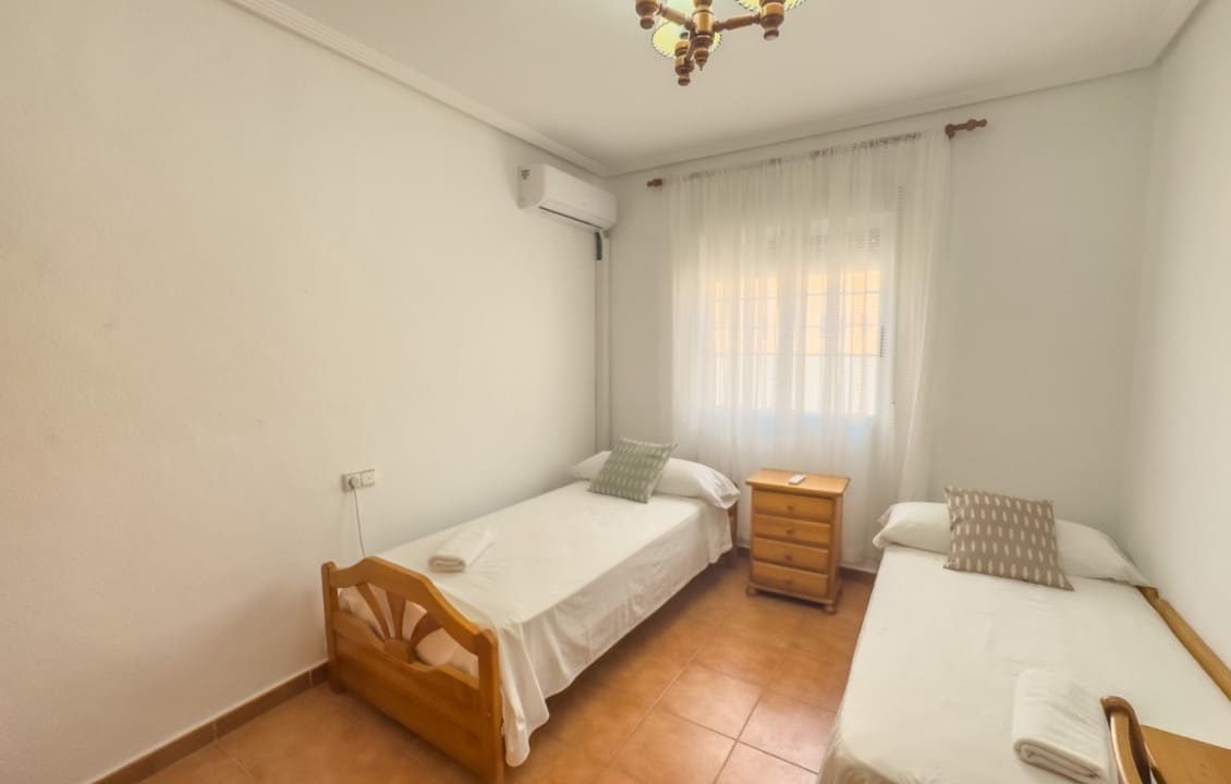 3 bedroom Villa for rent in Aspe with pool - € 1,400 (Ref: 9443655)