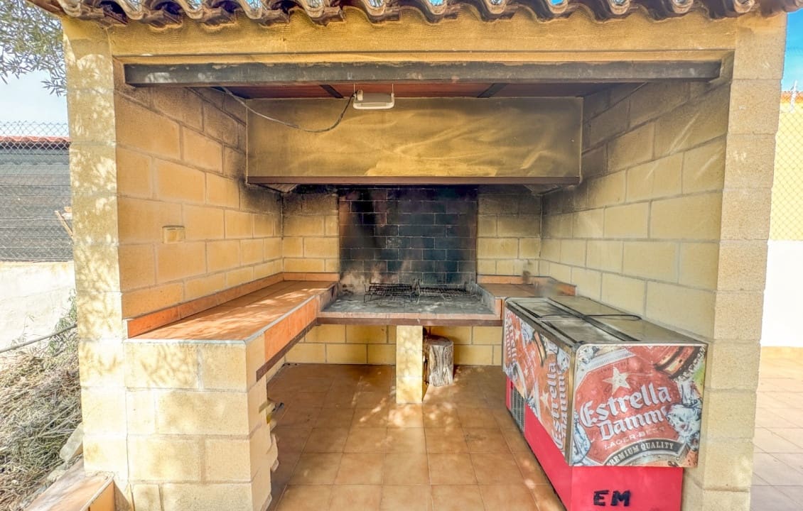 3 bedroom Villa for rent in Aspe with pool - € 1,400 (Ref: 9443655)