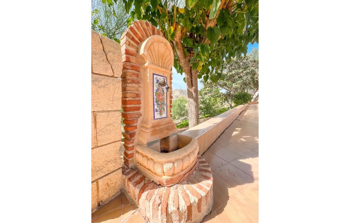 3 bedroom Villa for rent in Aspe with pool - € 1,400 (Ref: 9443655)